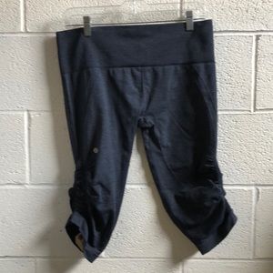 lululemon athletica Pants - Lululemon blue Ebb & flow crop sz 12 61242 lululemon athletica Pants - Lululemon blue Ebb & flow crop sz 12 61242